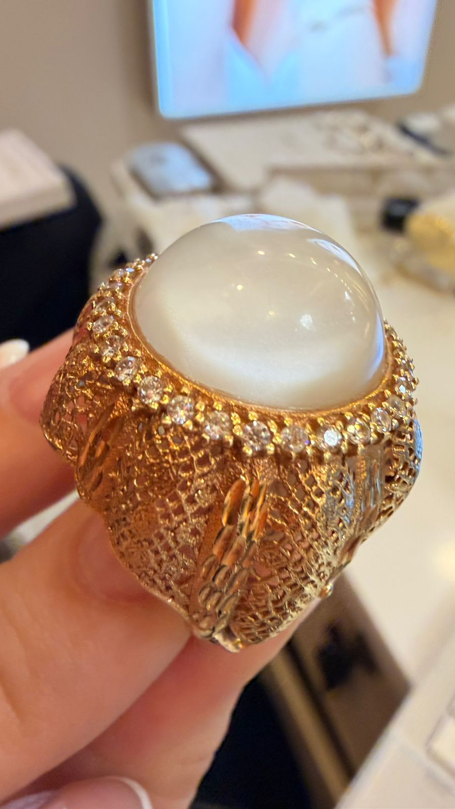 DUMMY - ANILLO O/R CON MADRE PERLA 11.6G 18K T/8